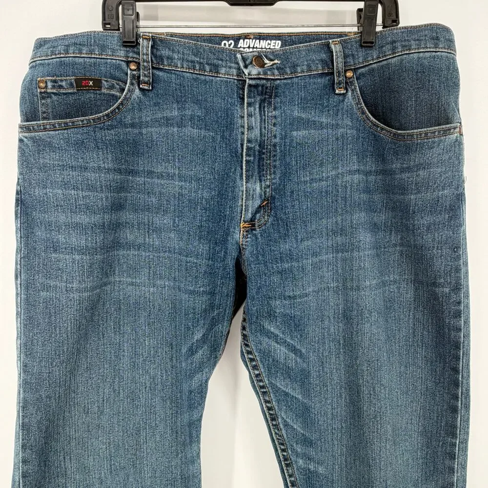 Wrangler® 20X Advanced Comfort 02 Competition Regular Jeans‎ 38X32